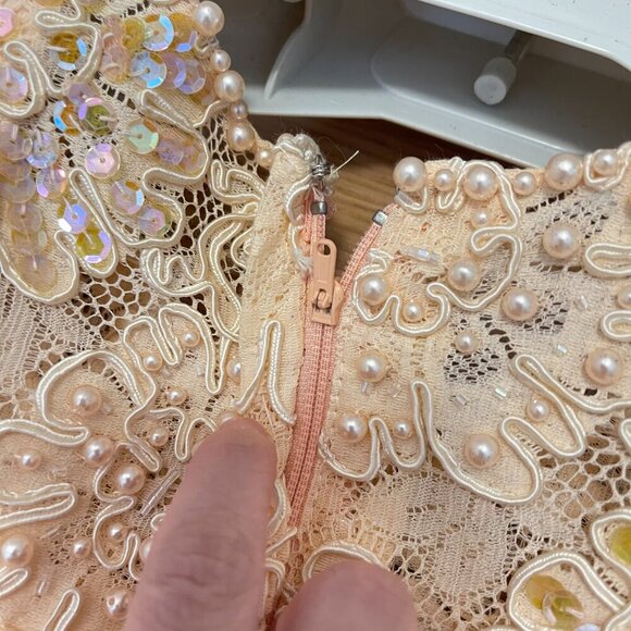 Vintage Pink Coral Lace Floral Pearl Embellished Top - Picture 5 of 12